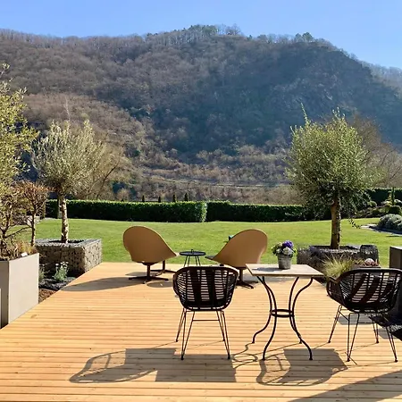 Ferienwohnung Dolcevita Direkte Mosellage Grosser Garten Apartment Traben-Trarbach